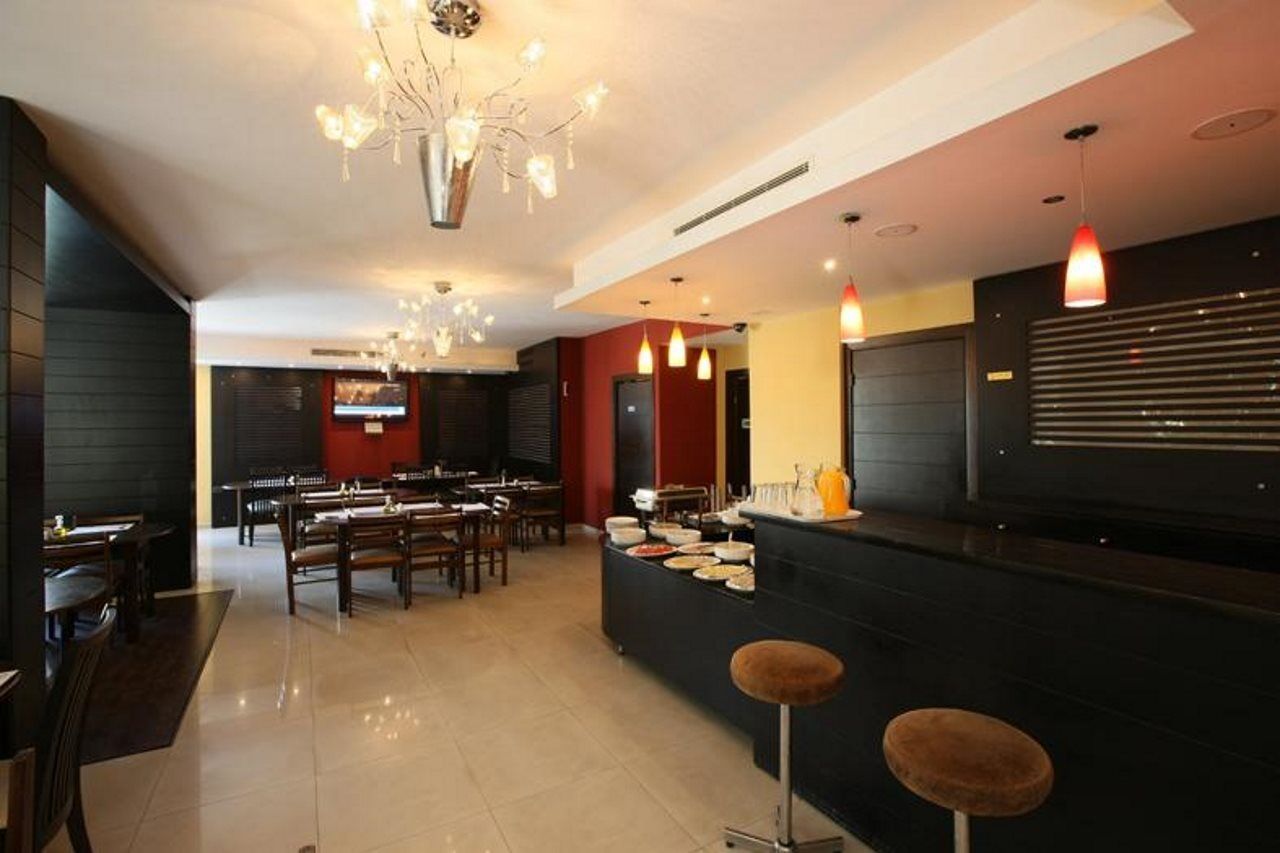 Zoukotel Hotel Jounieh Exterior photo